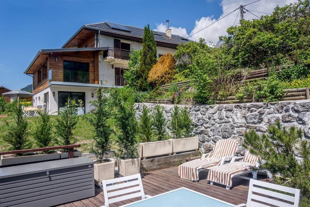 In The Heart Of Nature With An Unique View Plan Montmin المظهر الخارجي الصورة