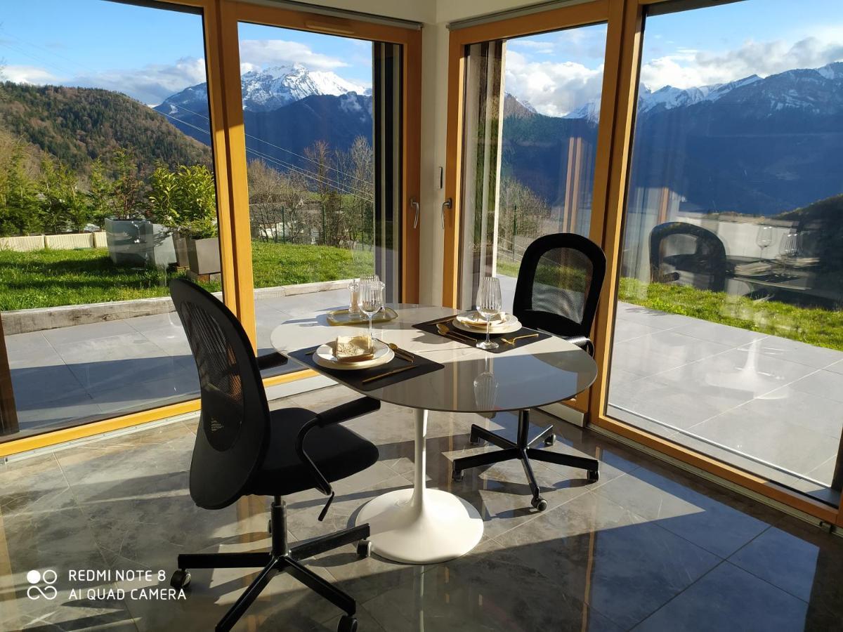 In The Heart Of Nature With An Unique View Plan Montmin المظهر الخارجي الصورة